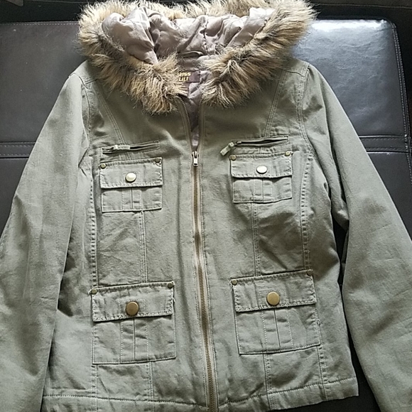 Miss LiLi Jacket - Picture 2 of 2